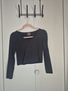 Olivia Rae Black Long Sleeve V-Neck Crop Top